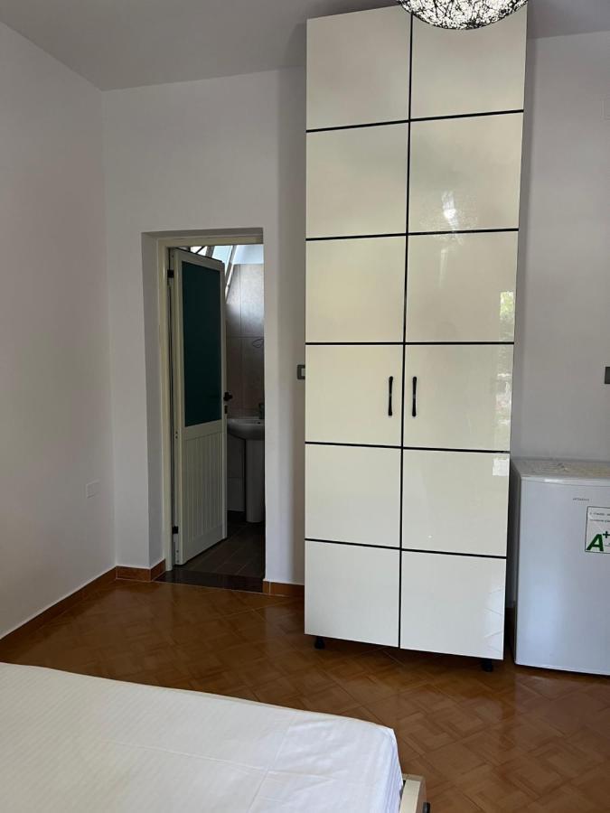 Rooms For Rent Habipi Vlore Ngoại thất bức ảnh